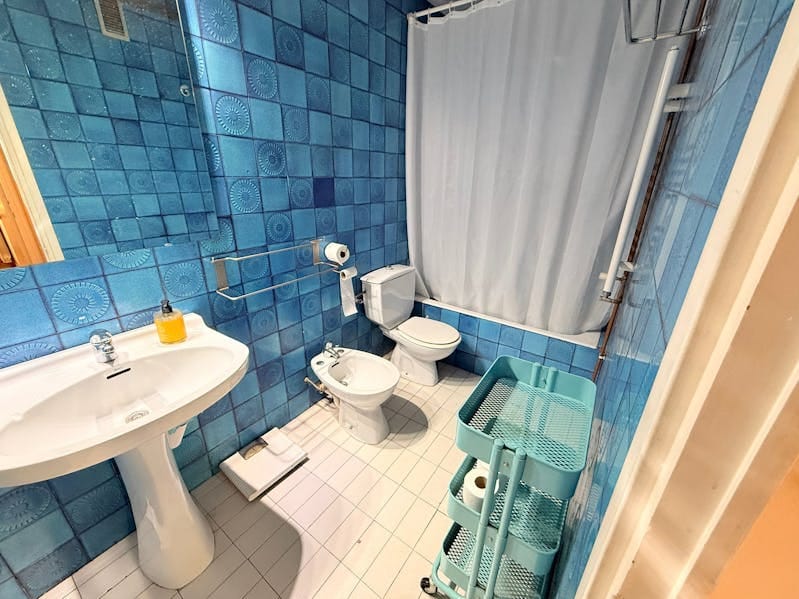 Chambre individuelle · Appartement partagé — Barcelone miniature 9